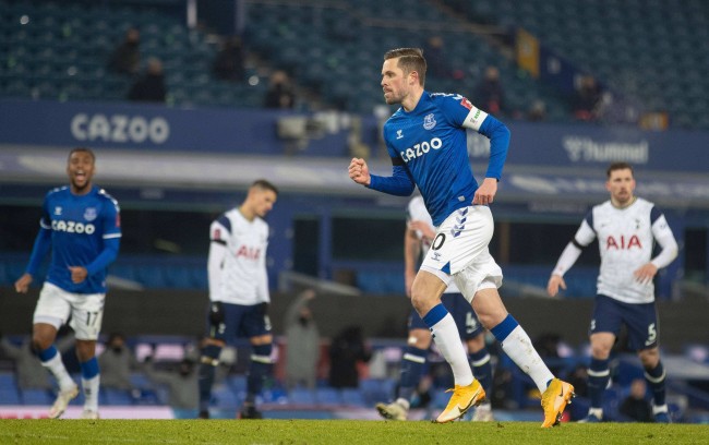 它更是各队 它更是各队